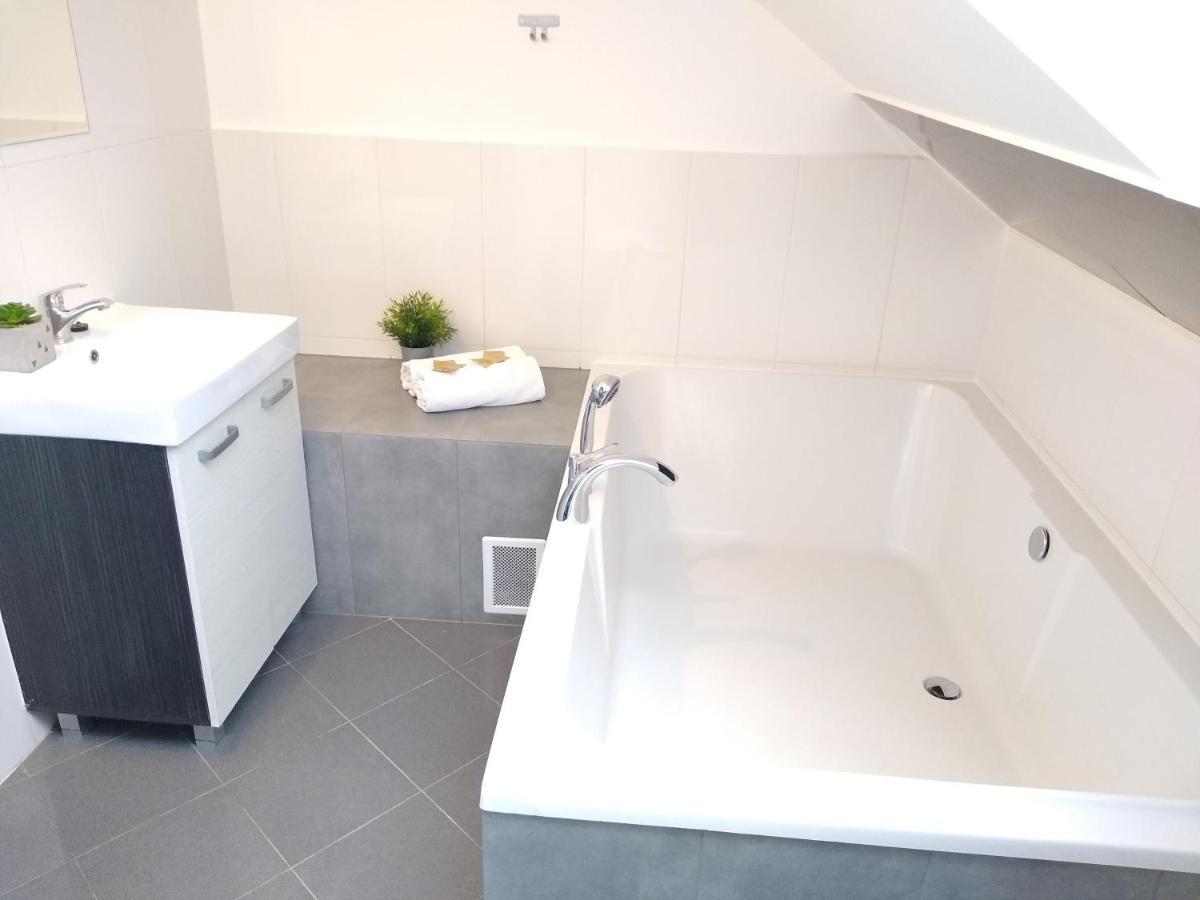 Park Apartament Rzeszow Dış mekan fotoğraf
