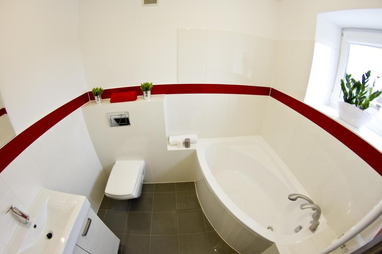 Park Apartament Rzeszow Dış mekan fotoğraf